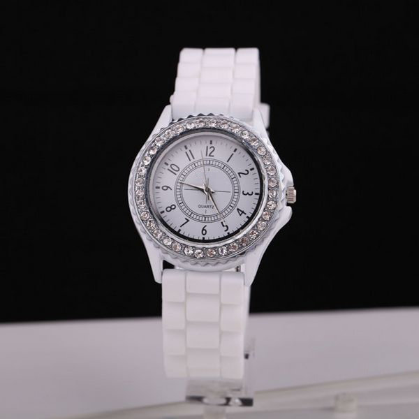 Silicone Band Quartz Watch With Rhinestones