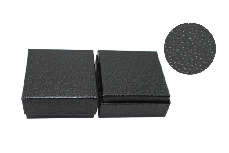 Custom Jewelry Packaging Box With Black Velvet Pad Insert 